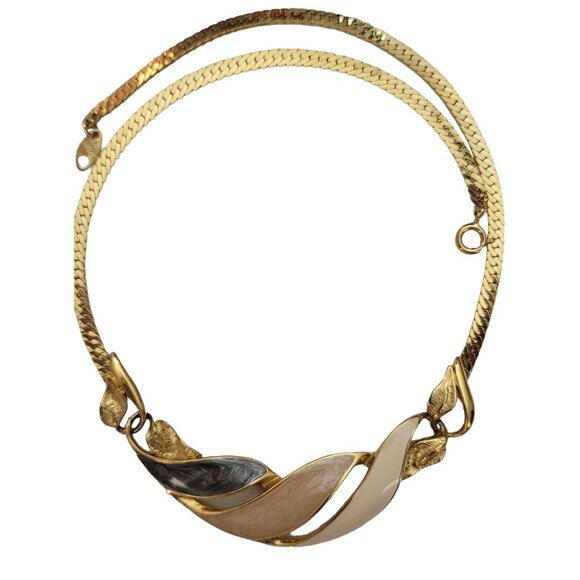 Trifari TM Gold Tone Gray Beige Pearly Enamel Leaf Collar Chain Necklace, E882 - Picture 8 of 8